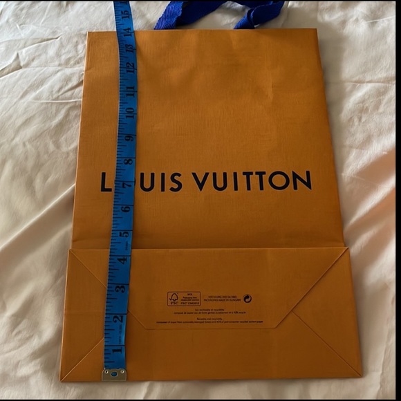 Louis Vuitton empty box with paper bag - Picture 6 of 7